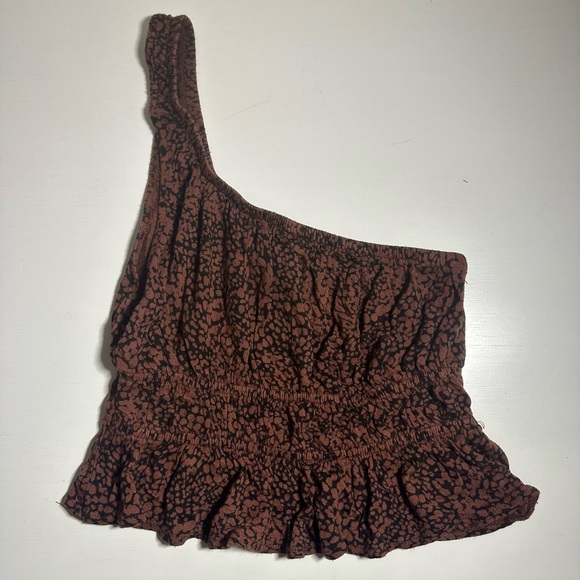 Urban Outfitters One Shoulder Top - Picture 4 of 4